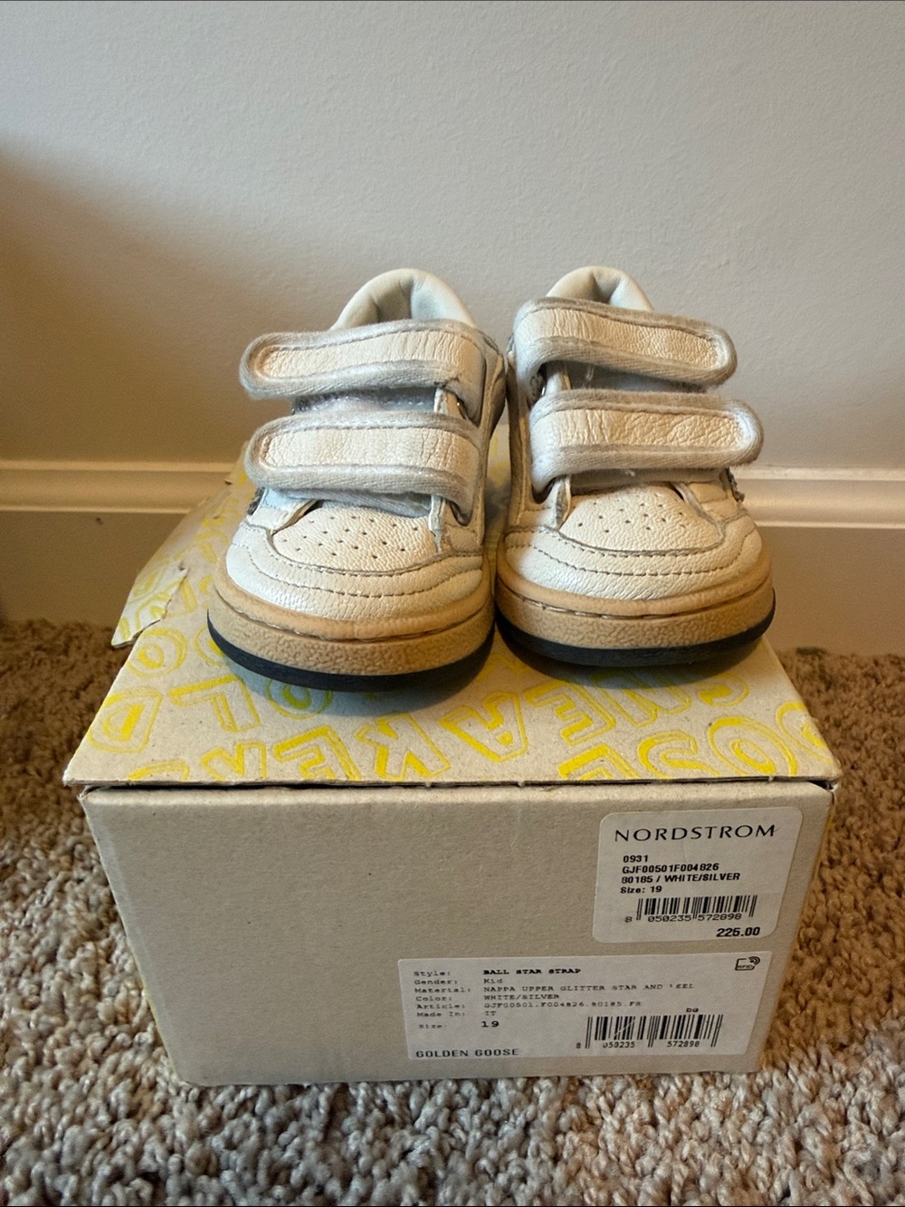 Golden Goose Kids Cream Leather Velcro Sneakers with Black Soles